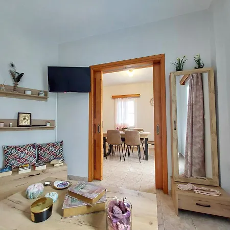 Anemone Rose - Chora Center *